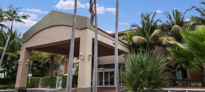 Sleep Inn & Suites Ft Lauderdale International Airport Hotels in Dania Beach