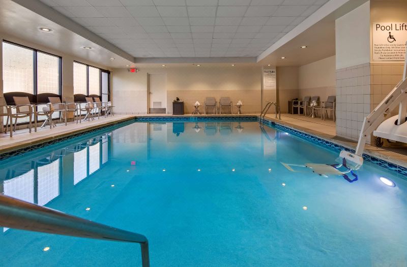 Holiday Inn Express & Suites Cincinnati Riverfront by IHG photo 2