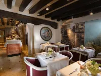 هوتل بالازيتو مادونا Hotels near دورسودورو