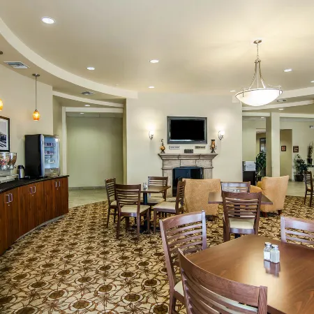 Comfort Inn and Suites Van Buren - Fort Smith