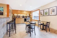 Fernie Fox Hotel Hotels in East Kootenay A