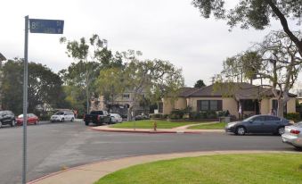 LAX Teresa Air B&B - Housity
