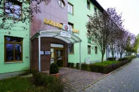 Hotel Perlach Allee by Blattl Hotels in Unterhaching