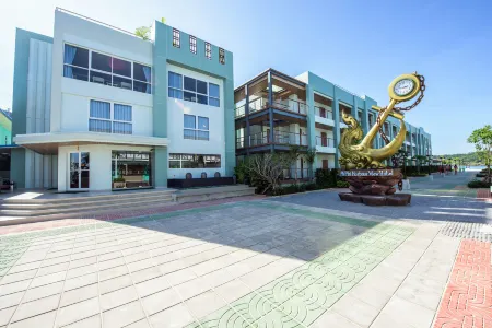 Phi Phi Harbour View Hotel