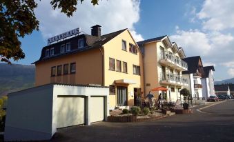 Christiana's Wein & Art Hotel