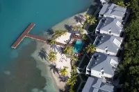 South Point Antigua فنادق في 