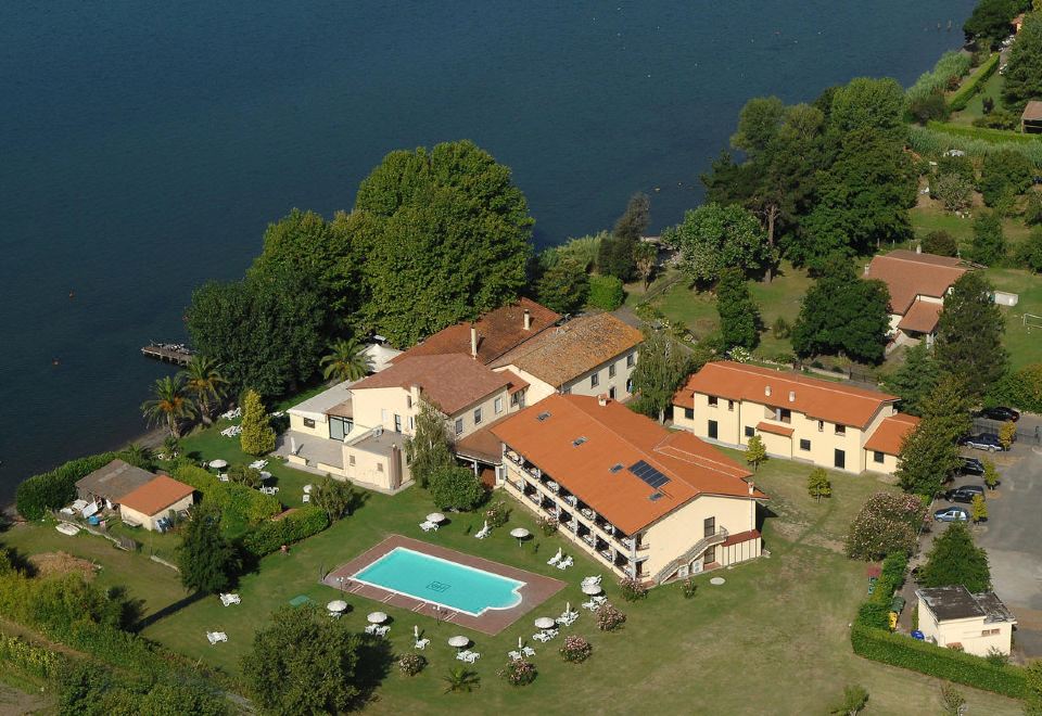 Hotel Eden Sul Lago - Housity