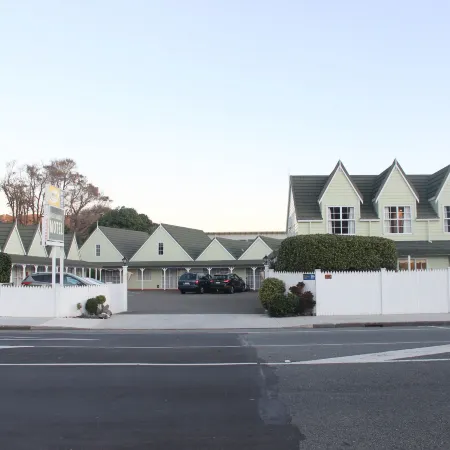 Asure Green Gables Motel Отели в г. Ловер Хатт