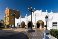 Hotel Riu Chiclana - All Inclusive Hotels near Baluarte de Zuazo