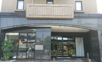 Fukuyama Rose Garden Hotel