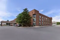 Quality Inn Vernal Near Dinosaur National Monument Hotels near Walgreens