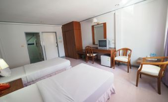 Pachara Hotel and Restaurant - Housity