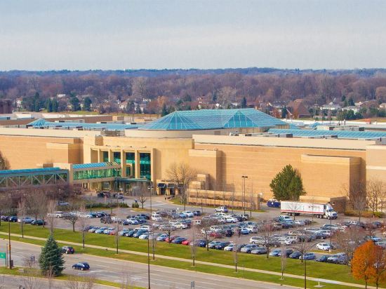 Trip to the Mall: Somerset Collection- (Troy, Michigan)