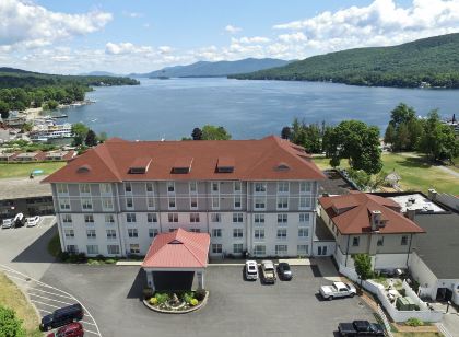 Fort William Henry Hotel