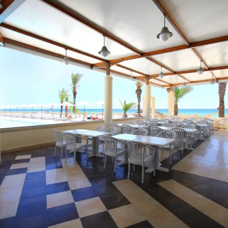 Omar Khayam Resort & Aqua Park