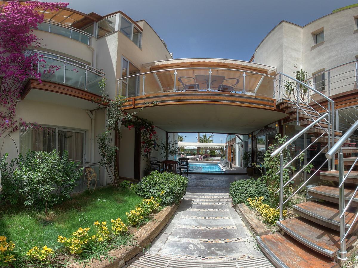Marin-A Hotel