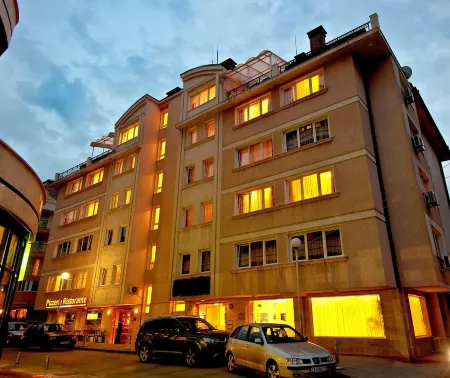 Apartments Carrera Отели рядом с достопримечательностью «Централна минерална баня - Музей за история на София»