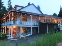 Motel des Pays d'En Haut Hotels in Val-David