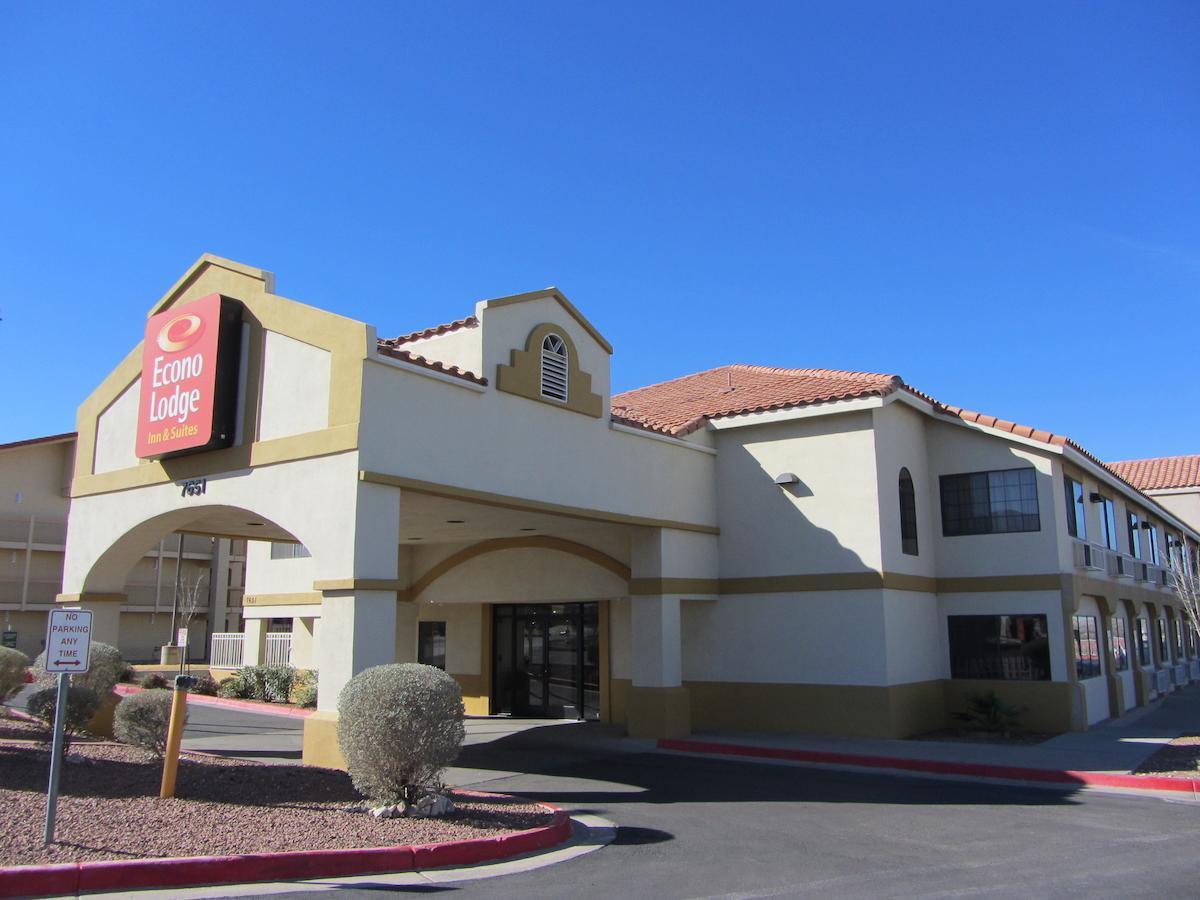 Econo Lodge Inn & Suites