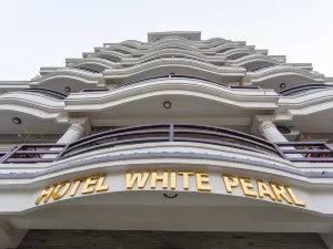 Hotel White Pearl