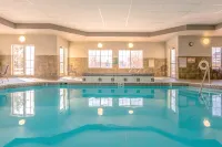 La Quinta Inn & Suites by Wyndham Loveland/Estes Park - Pools