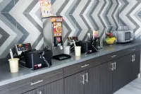 La Quinta Inn & Suites by Wyndham Ponca City - petit déjeuner