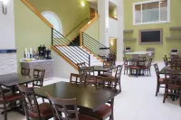 La Quinta Inn & Suites by Wyndham Moscow Pullman Hotels in Moscow