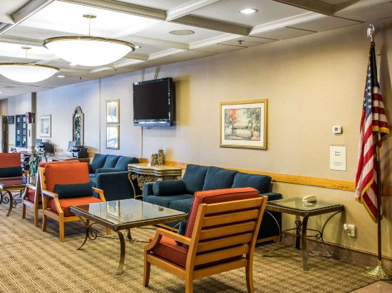 Hotels Near Colours Nail Salon Spa In Chicago 21 Hotels Trip Com