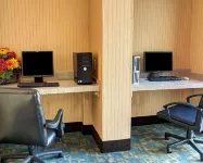 Quality Inn North - bar