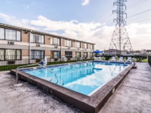 Quality Inn Hotels in Brent