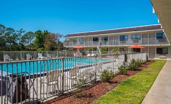 Rodeway Inn Kissimmee Maingate West - Free Theme Park Shuttle