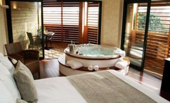 Ile du Gua Suites