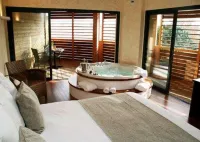 Ile du Gua Suites Hotels in Narbonne