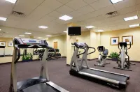 Capitol Plaza Hotel Jefferson City - Gym