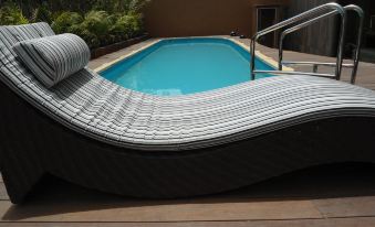 Mosaic Hotel, Noida