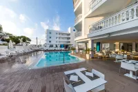 Welikehotel Triton Beach Hotels in Cala Ratjada