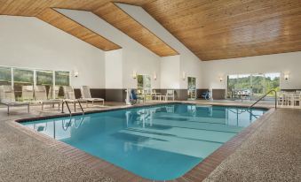 Country Inn & Suites by Radisson, Dubuque, IA