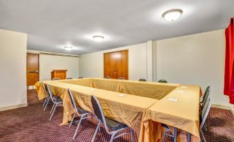 Days Inn by Wyndham Airport/Maine Mall