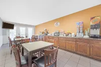 Super 8 by Wyndham Alexander City Hotels in Tallapoosa County