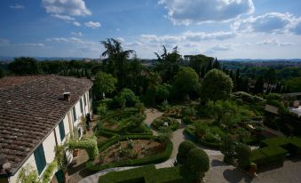 Villa Scacciapensieri Boutique Hotel