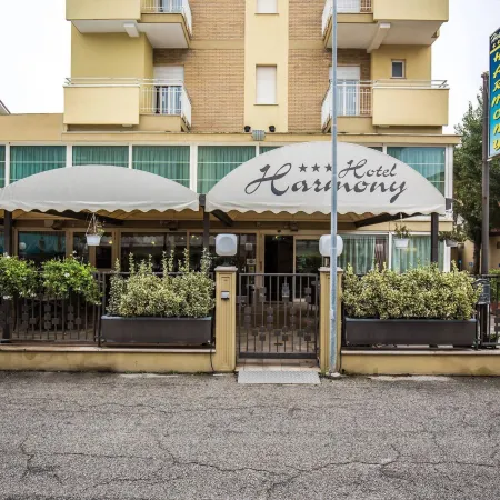 Hotel Harmony