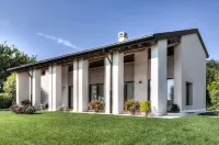 Agriturismo Ca' Giulietta Sommacampagna (Vr) Hotel a Sommacampagna