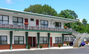 Travelers Inn