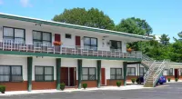 Travelers Inn Hotels in Brunswick
