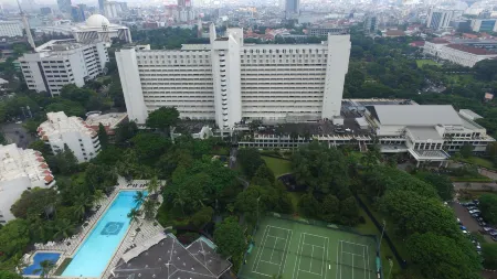 Hotel Borobudur Jakarta Отели рядом с достопримечательностью «Мечеть Истикляль»