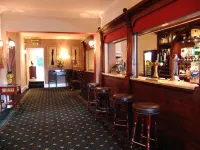 Caistor Hall Hotels in Swainsthorpe