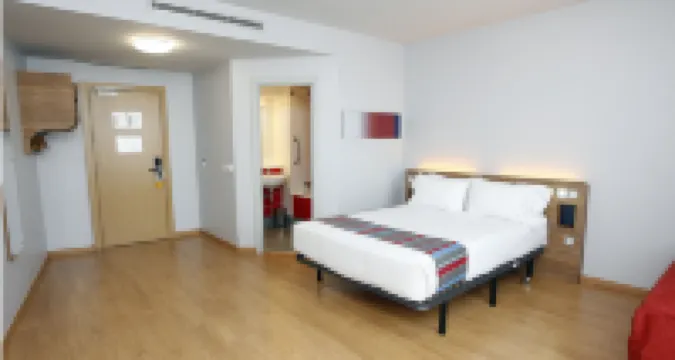 Travelodge Valencia Aeropuerto Hotels in Horta of Valencia