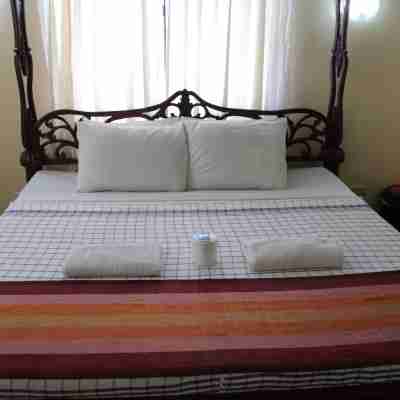 Casa Rica Hotel Rooms