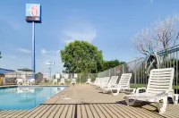 Motel 6 Salina, KS