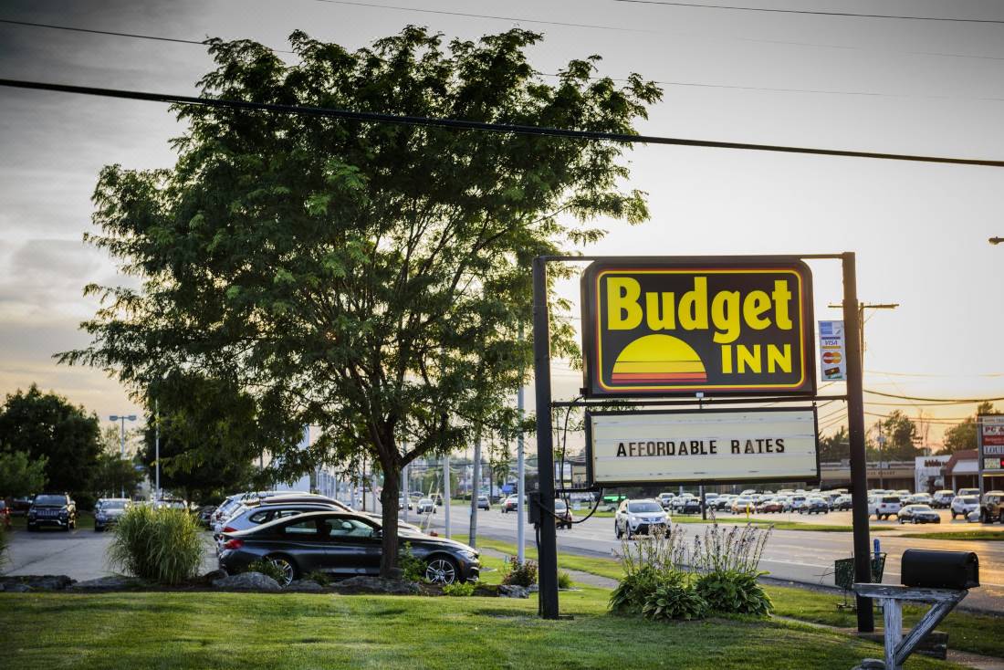 Budget Inn Williamsville-Harris Hill Updated 2022 Room Price ...